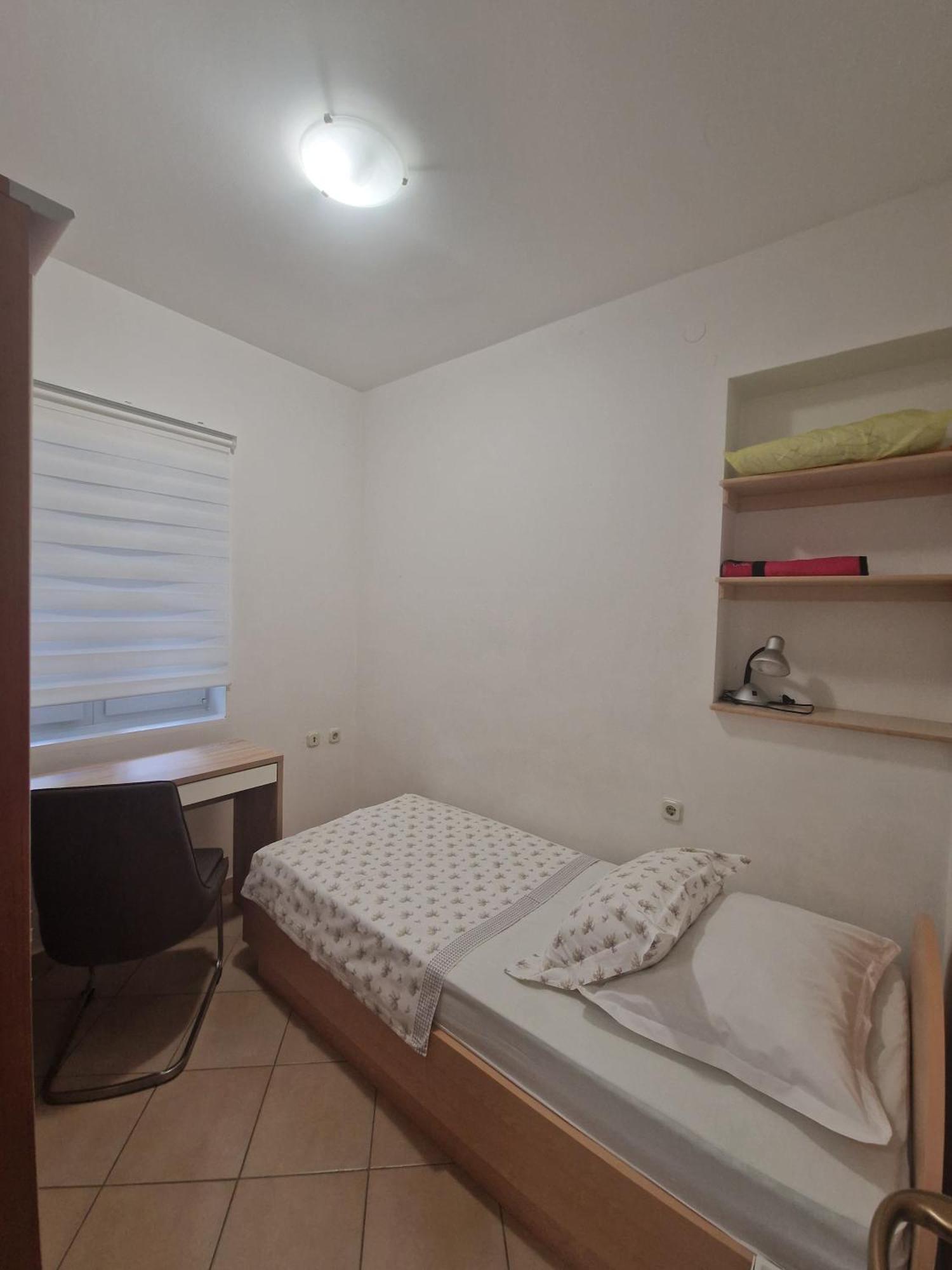 Apartament Saric *